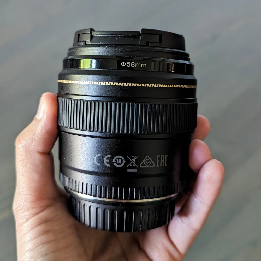 Canon EF 85mm f/1.8 USM Lens